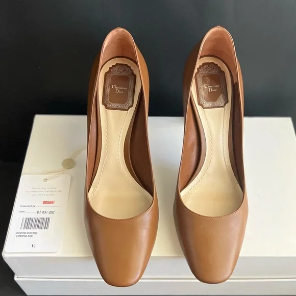 ⛔️ SOLD ⛔️Authentic DIOR Heels. Worn Once. Size EUR40 - Picture 3 of 16